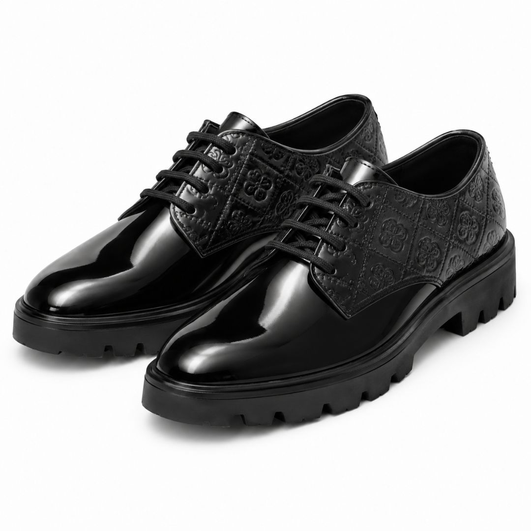 Mens Glossy  Patent Leather Lace Up Shoes with Metal Accent